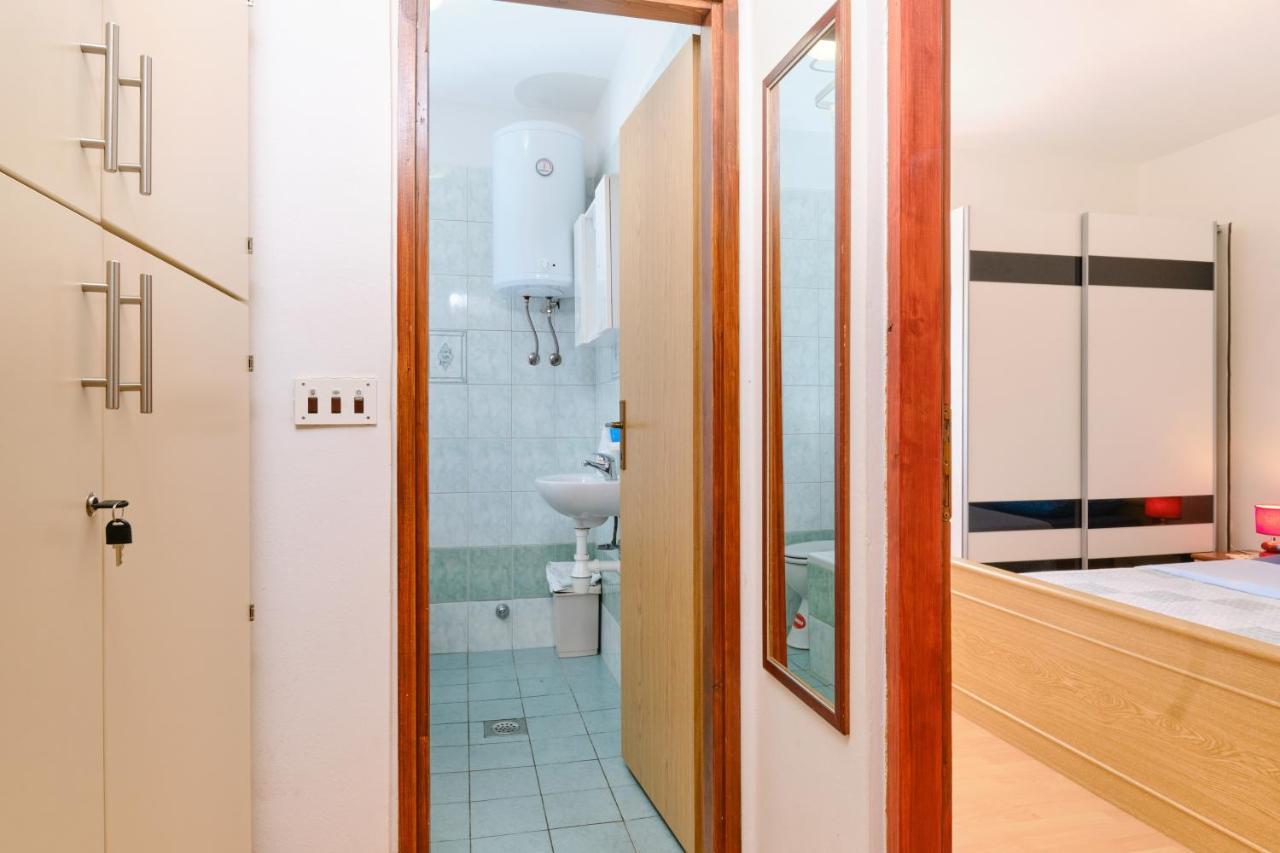 Apartments With A Parking Space Cunski, Losinj - 7867 Exterior foto
